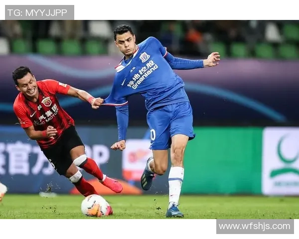 东京与上海申花激战正酣比分悬念迭起引发球迷热议